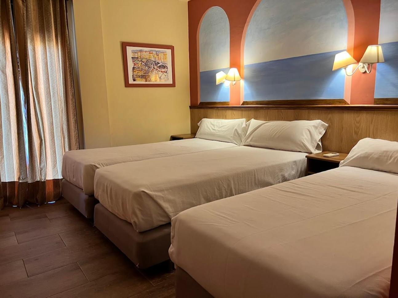 Hotel Pinomar إل بويرتو دي سانتا ماريا الغرفة الصورة