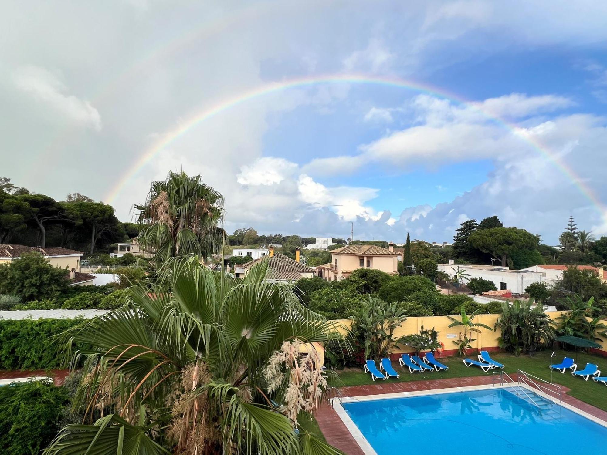 Hotel Pinomar إل بويرتو دي سانتا ماريا المظهر الخارجي الصورة